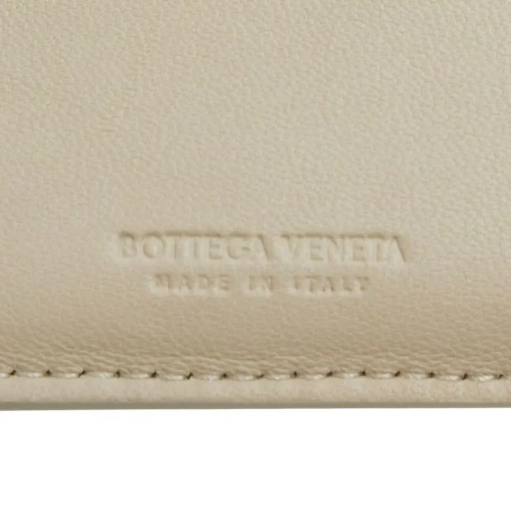 Bottega Veneta Intrecciato Bi-Fold Wallet